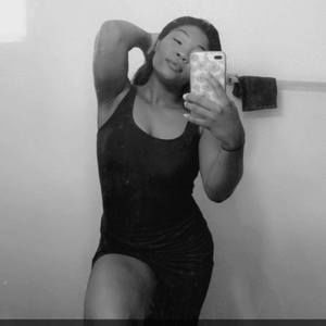 Meet your Posher, Niya